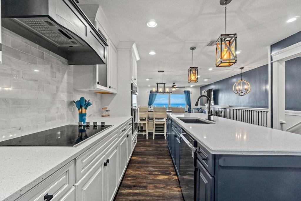 Newly Remodeled Beachfront Townhome - Sleeps 14 بنما سيتي بيتش المظهر الخارجي الصورة