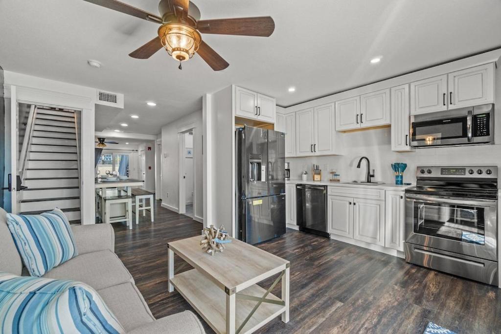 Newly Remodeled Beachfront Townhome - Sleeps 14 بنما سيتي بيتش المظهر الخارجي الصورة